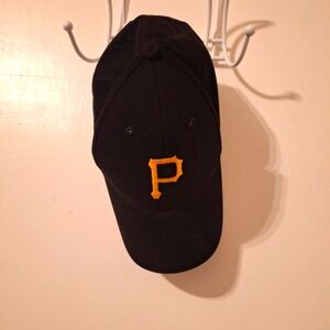 Men’s Pittsburgh Pirates hat